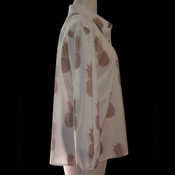 White blouse size 2XL - Picture 2 of 6